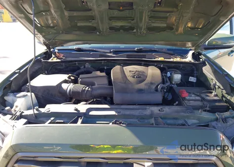 2021 Toyota Tacoma Trd Sport из США, поврежденный, VIN 3TYCZ5AN2MT023832